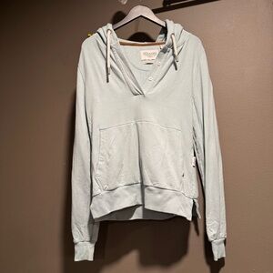 Wanakome Canada Women's Light Blue Hoodie Size Small